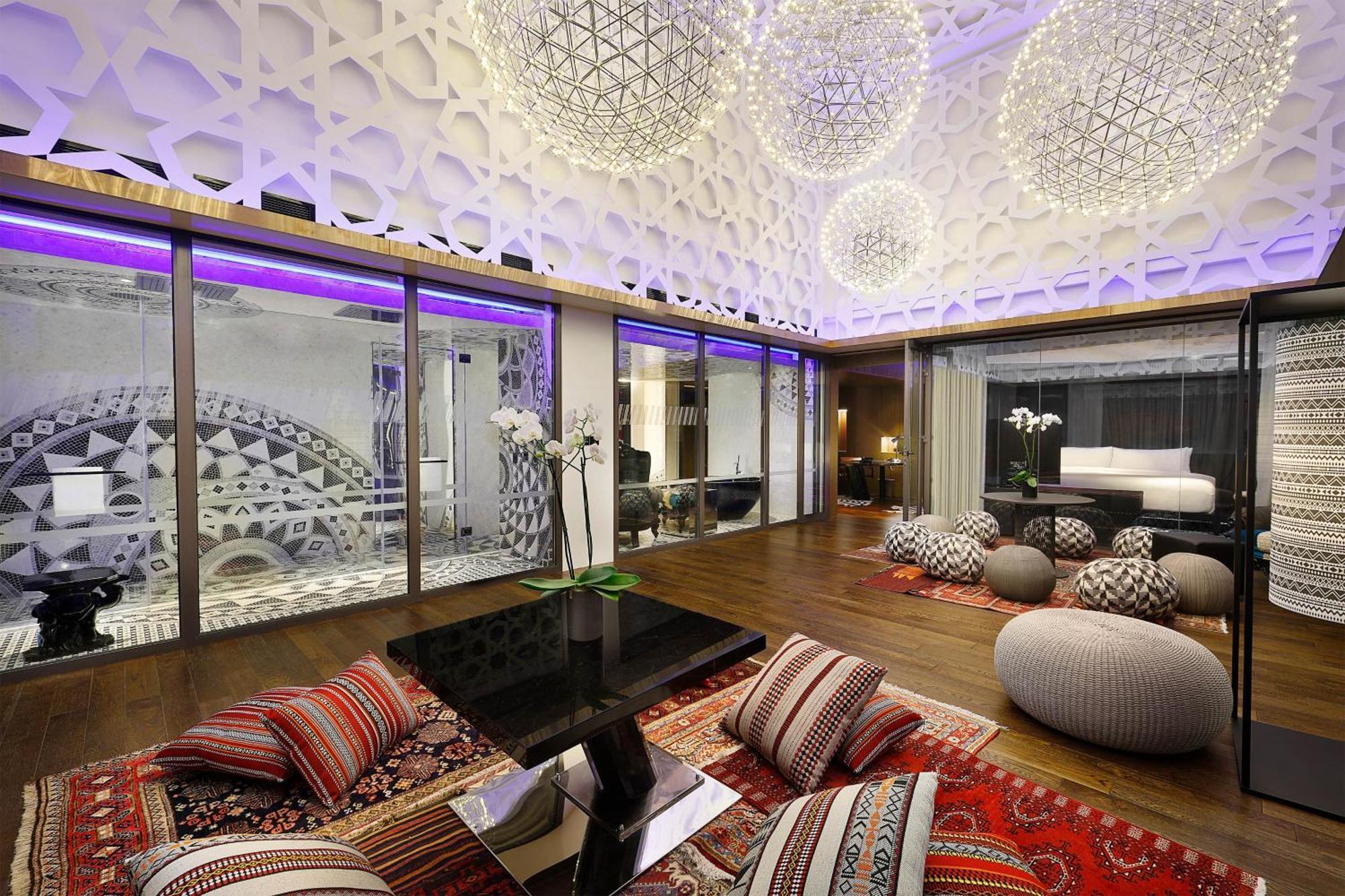 فندق دبليو مسقط المظهر الخارجي الصورة The interior of the hotel