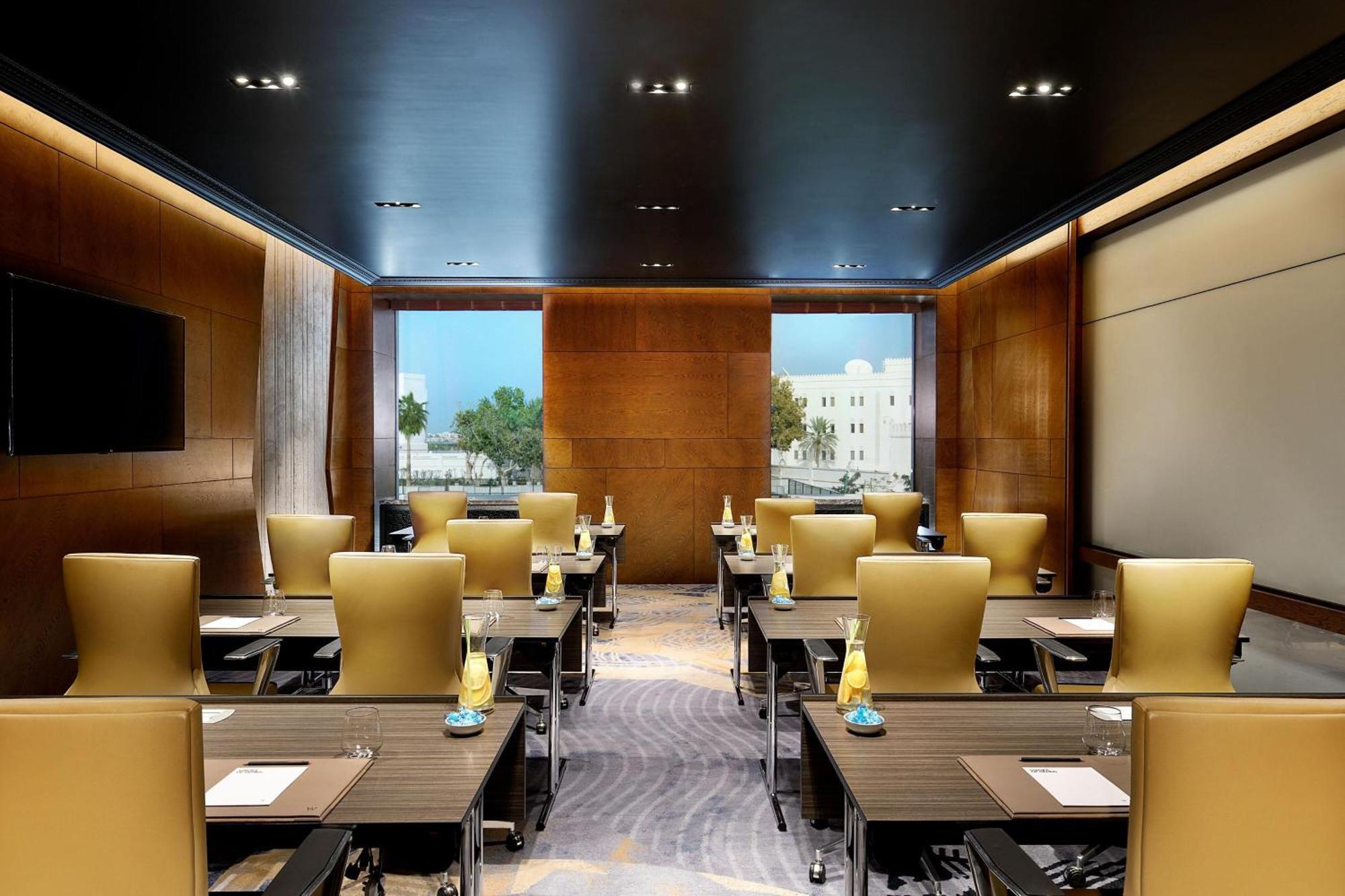 فندق دبليو مسقط المظهر الخارجي الصورة Meeting room